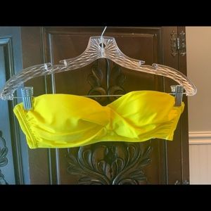 ModCloth Mix and Match Moxie Twisted Bikini Top